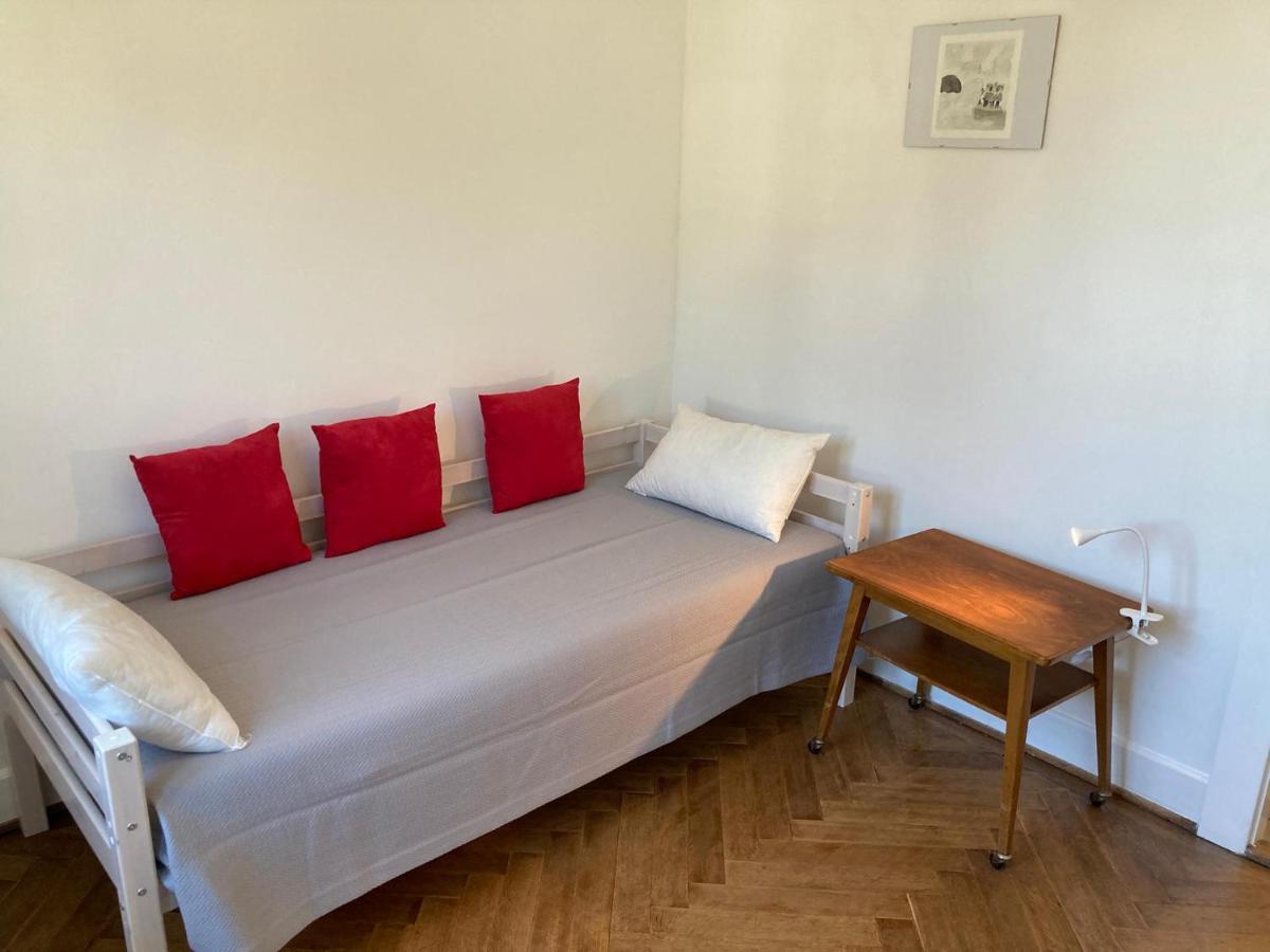 Charmant 2 Pieces Avec Parking Prive Lausanne Kültér fotó
