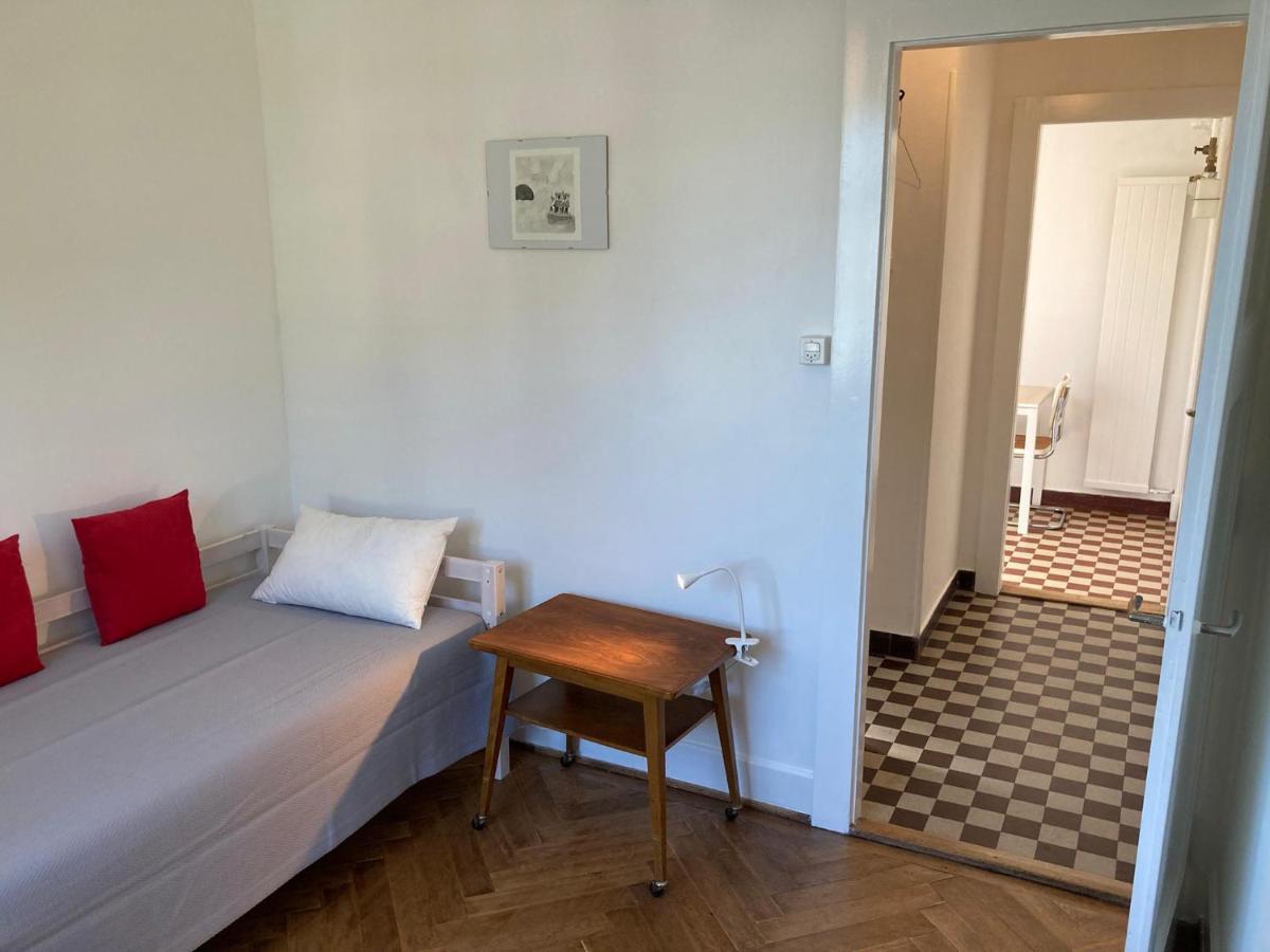 Charmant 2 Pieces Avec Parking Prive Lausanne Kültér fotó