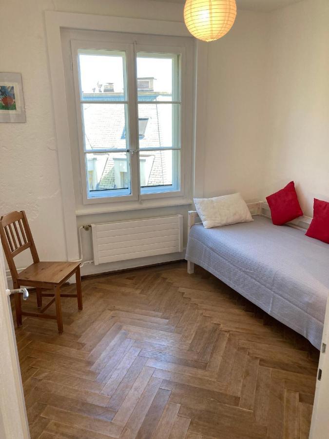 Charmant 2 Pieces Avec Parking Prive Lausanne Kültér fotó
